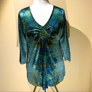 One World- Live and Let Live Peacock Blue Print Top. Size L.